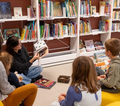 L’ora delle fiabe per i bambini